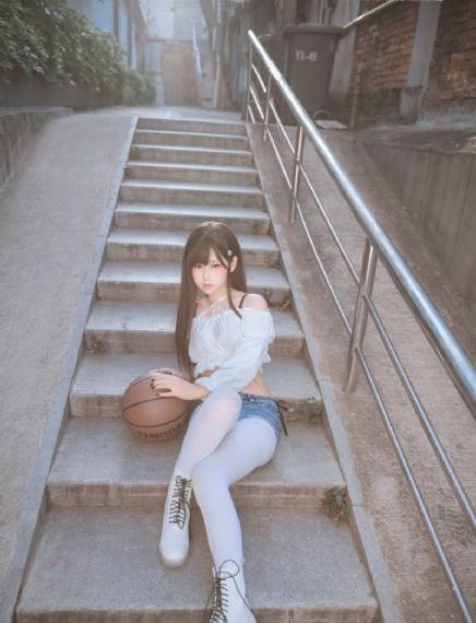 墨雨云间