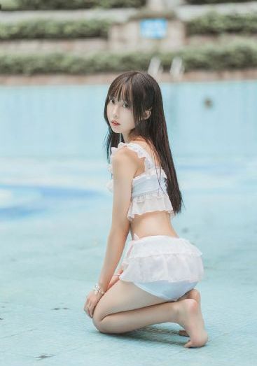 女中学生