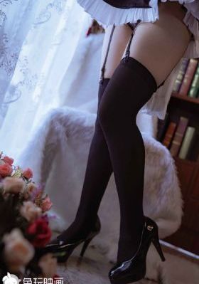 《钢铁魔女》